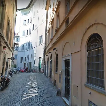 Rooftop View House Near Piazza Navona Řím